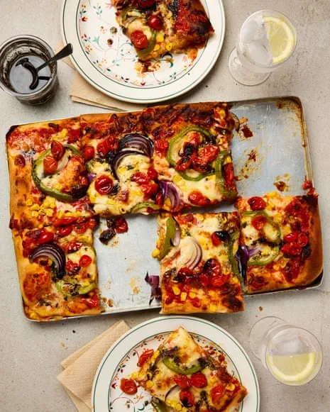 A Delicious Fusion-Style Pizza – A Flavorful Experience